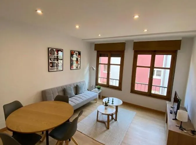 Turistico Decano Prendes * خيخون